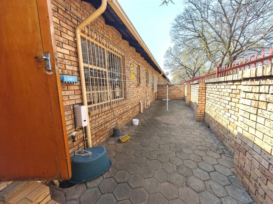 3 Bedroom Property for Sale in Uitsig Free State